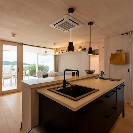 Villa Sun Deck Buqez 70 Pakostane