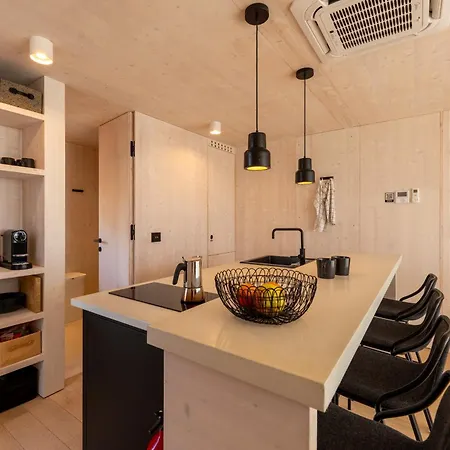 Sun Deck Buqez 70 Villa