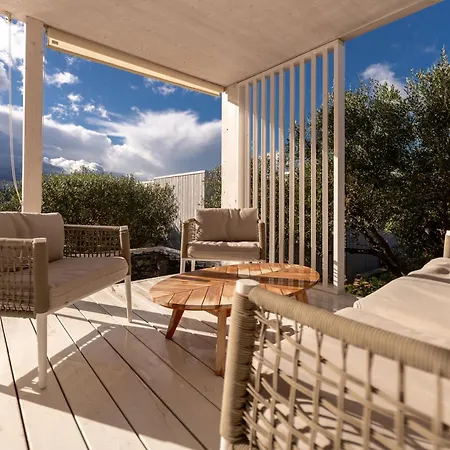 Villa Sun Deck Buqez 70 *