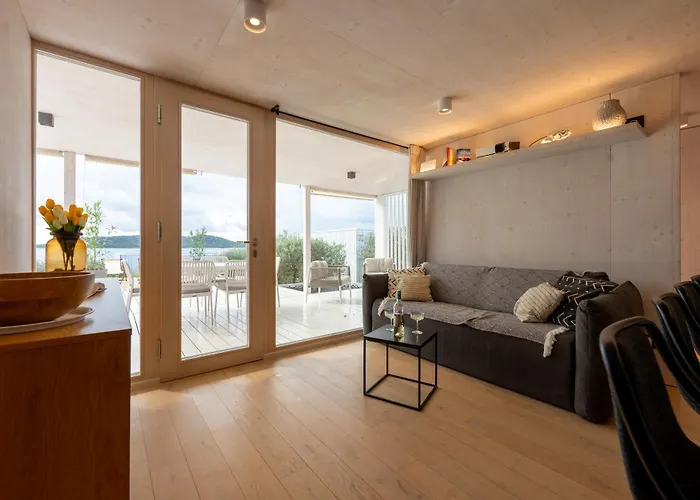 Sun Deck Buqez 70 Willa