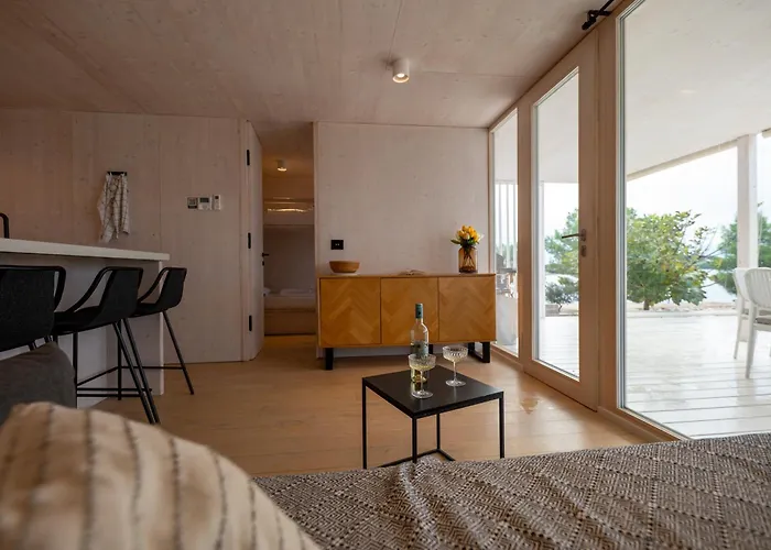 Sun Deck Buqez 70 Pakoštane